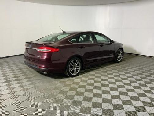 2017 Ford Fusion Hybrid SE