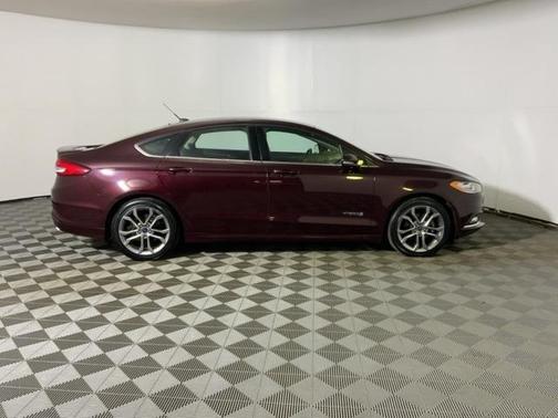 2017 Ford Fusion Hybrid SE