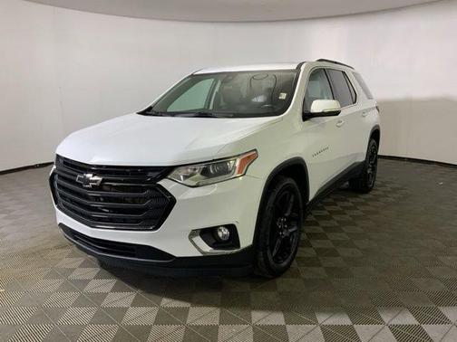 Summit White 2020 Chevrolet Traverse LT Cloth