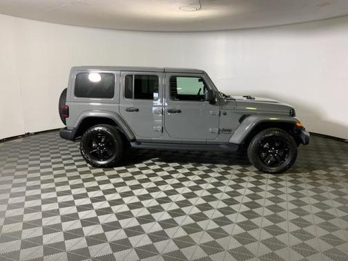 2022 Jeep Wrangler Unlimited Sahara Altitude