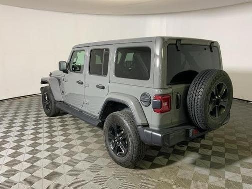 2022 Jeep Wrangler Unlimited Sahara Altitude