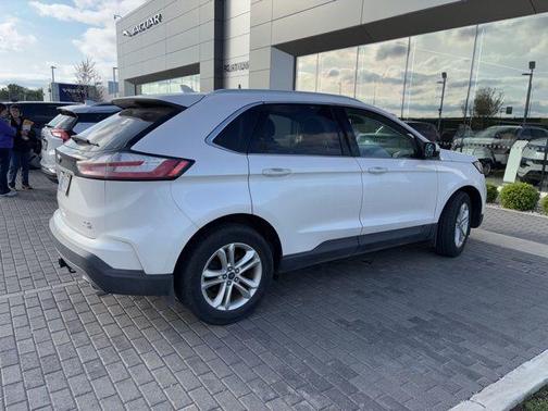 White 2019 Ford Edge SEL