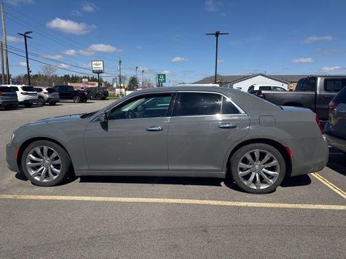 Ceramic Gray Clearcoat 2019 Chrysler 300 Limited