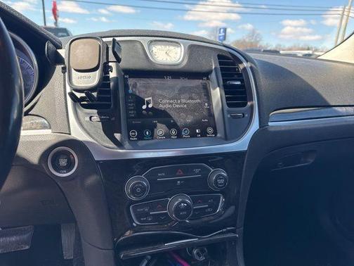 Ceramic Gray Clearcoat 2019 Chrysler 300 Limited