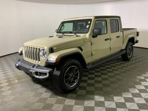 2022 Jeep Gladiator Overland