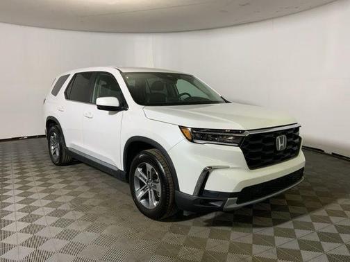2023 Honda Pilot EX-L 8-Passenger