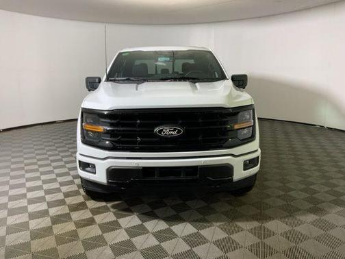Oxford White 2026 Ford F-150 XLT