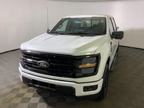 Oxford White 2026 Ford F-150 XLT