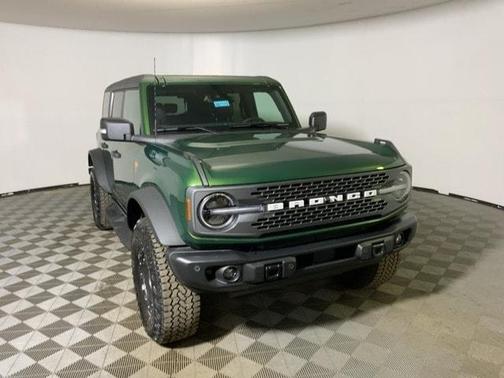 Eruption Green Metallic 2025 Ford Bronco Badlands