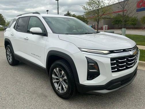 Summit White 2025 Chevrolet Equinox LT