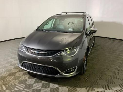 2020 Chrysler Pacifica Hybrid Limited