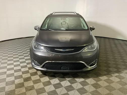2020 Chrysler Pacifica Hybrid Limited