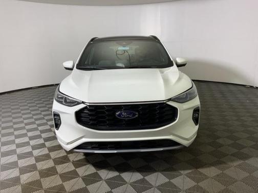 2026 Ford Escape ST-Line Elite