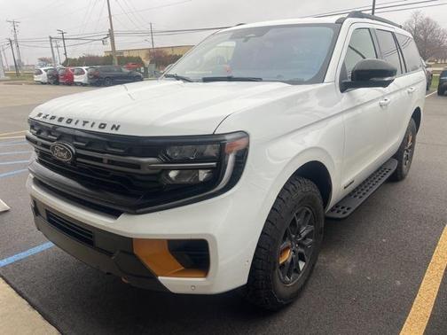 2025 Ford Expedition Tremor