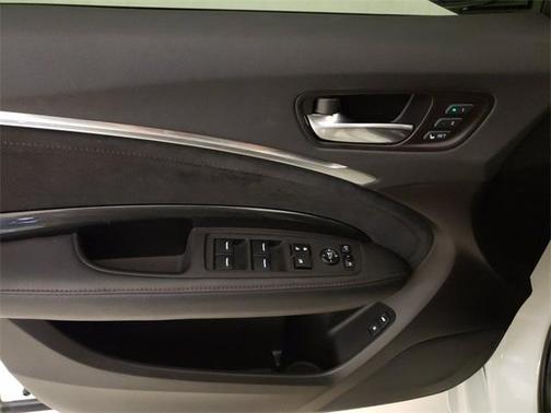 Photo 5 of 37 of 2019 Acura MDX 3.5L Technology & A-Spec Pkgs