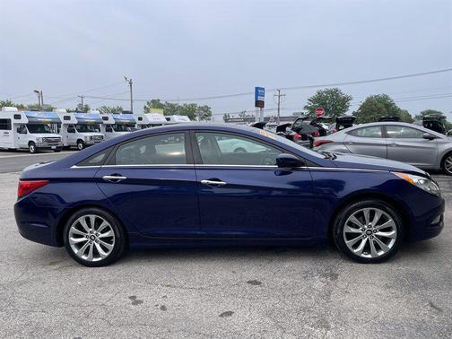 2013 Hyundai SONATA SE
