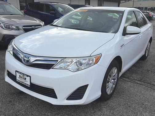 Super White 2013 Toyota Camry Hybrid LE