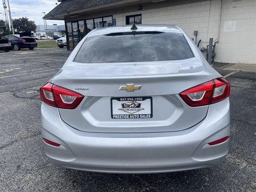 2018 Chevrolet Cruze LS