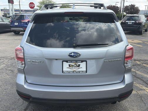 Ice Silver Metallic 2018 Subaru Forester 2.5i Limited