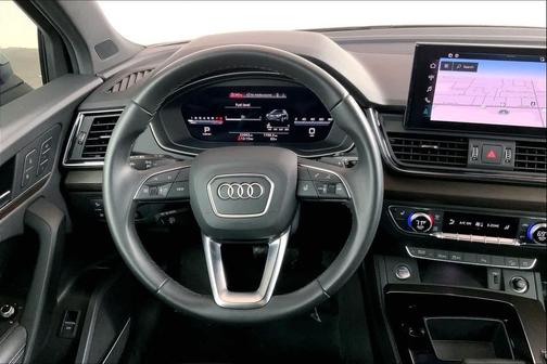 2022 Audi Q5 45 S line Premium Plus