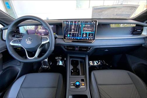 2026 Volkswagen Tiguan 2.0T SE R-Line Black 4MOTION