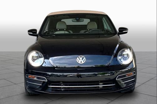 Deep Black Pearl Metallic/Beige Roof 2018 Volkswagen Beetle 2.0T Coast