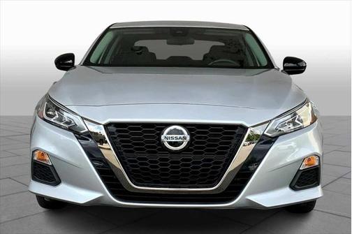 2022 Nissan Altima SR FWD