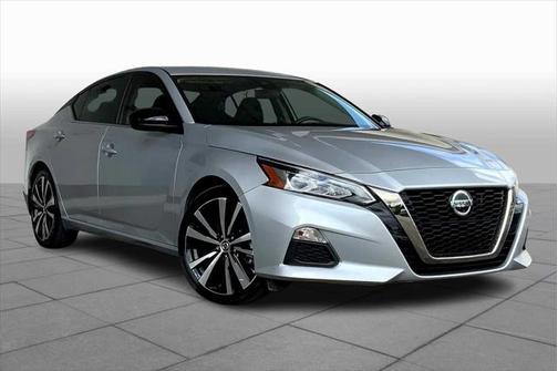 2022 Nissan Altima SR FWD