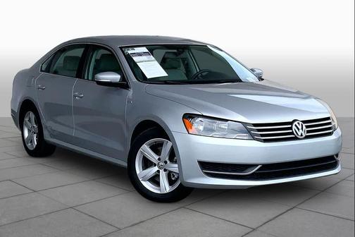 SILVER 2014 Volkswagen Passat 1.8T S