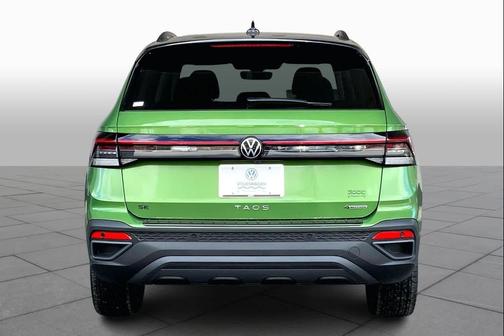 2026 Volkswagen Taos SE Black