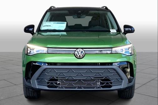 2026 Volkswagen Taos SE Black