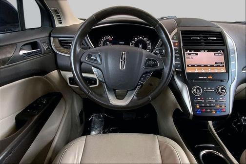 Midnight Sapphire Blue Metallic 2017 Lincoln MKC Reserve