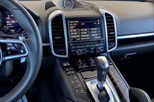 2016 Porsche Cayenne Cayenne