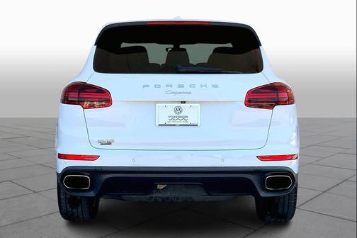 2016 Porsche Cayenne Cayenne