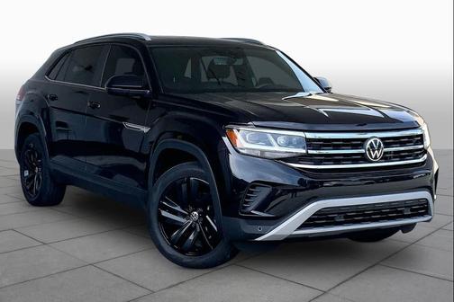Deep Black Pearl 2022 Volkswagen Atlas Cross Sport 3.6L V6 SE w/Technology