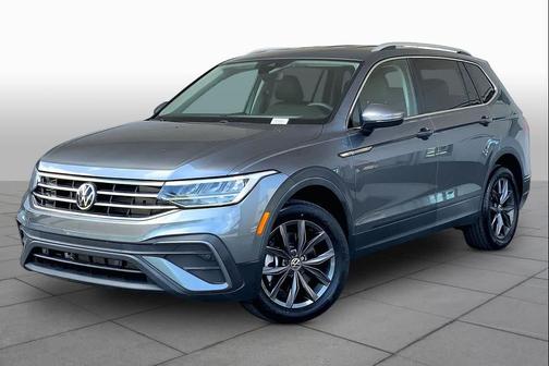 Platinum Gray Metallic 2023 Volkswagen Tiguan 2.0T SE