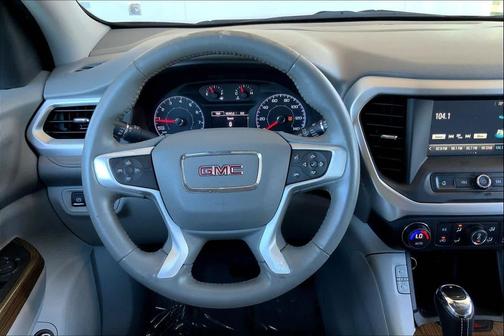 2017 GMC Acadia SLE-2