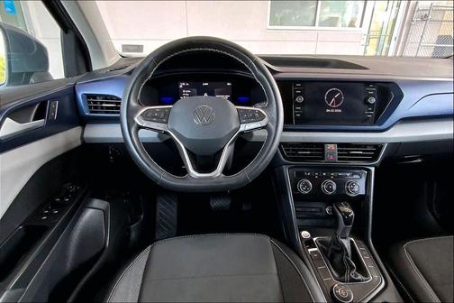 Pure Gray 2022 Volkswagen Taos 1.5T SE