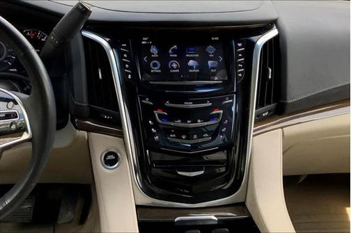 2019 Cadillac Escalade Luxury