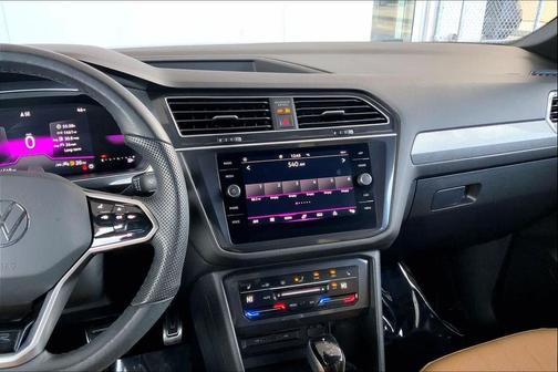 2024 Volkswagen Tiguan 2.0T SE R-Line Black
