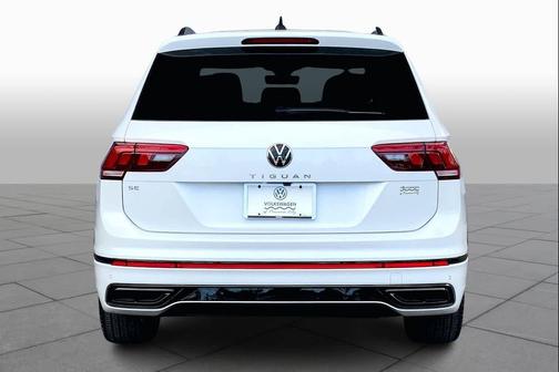 2024 Volkswagen Tiguan 2.0T SE R-Line Black