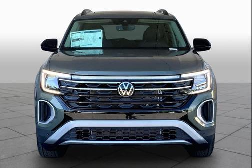 avocado green pearl 2026 Volkswagen Atlas Peak Edition