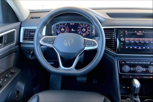 2022 Volkswagen Atlas 3.6L SE w/Technology