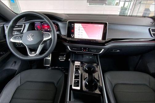 2026 Volkswagen Atlas Cross Sport 2.0T SEL