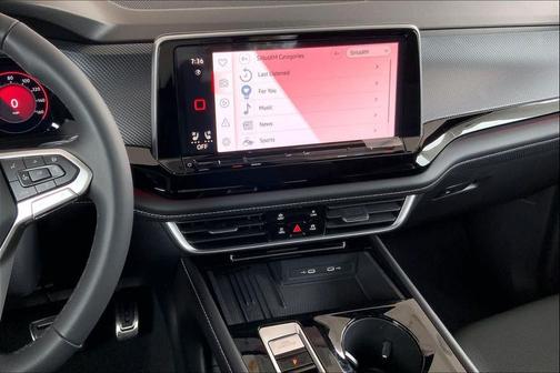 2026 Volkswagen Atlas Cross Sport 2.0T SEL