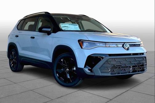 2026 Volkswagen Taos SE Black