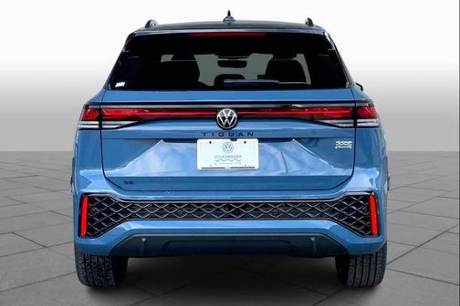 Blue 2026 Volkswagen Tiguan 2.0T SE R-Line Black