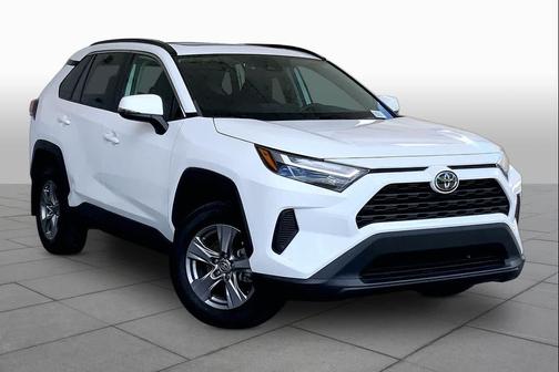 Ice Cap 2024 Toyota RAV4 XLE
