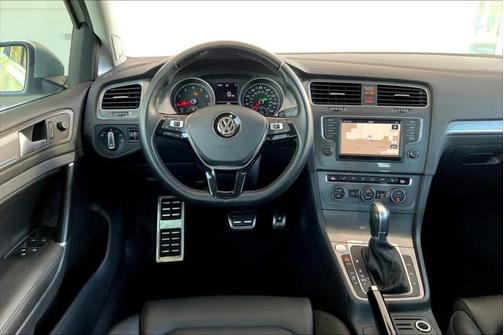 2017 Volkswagen Golf Alltrack TSI SEL