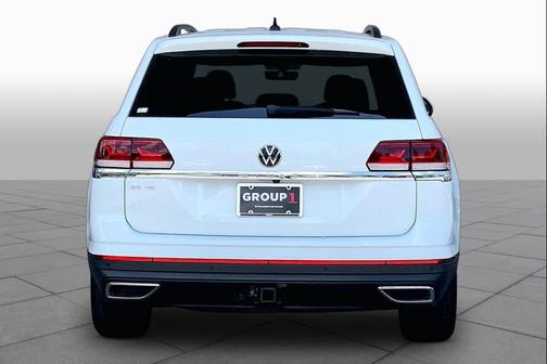Pure White 2023 Volkswagen Atlas 3.6L SE w/Technology